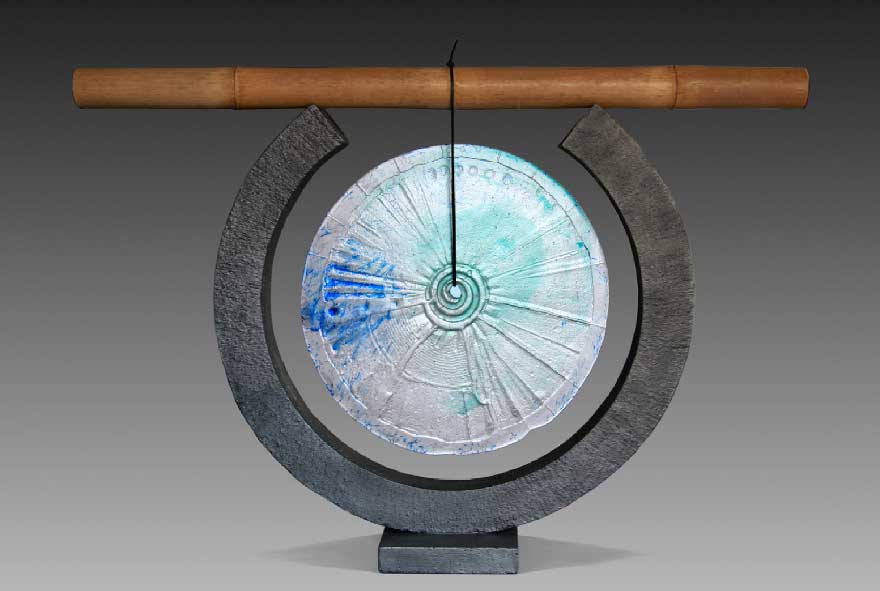 Gong Nautika - Pâte de cristal/bambou/béton patiné ø 42 x 100 x 70 cm